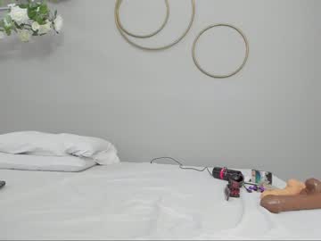 [SNIS-897] S1粉丝感謝祭2017 10名真人童貞全力挑戰潮吹！成功后有超濃厚SEX 小島みなみ - 5of5